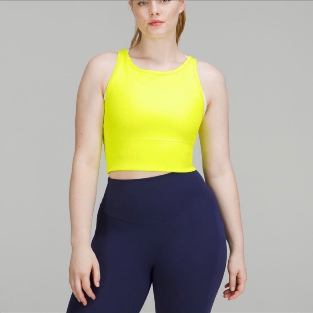 lululemon power pivot tank size 4